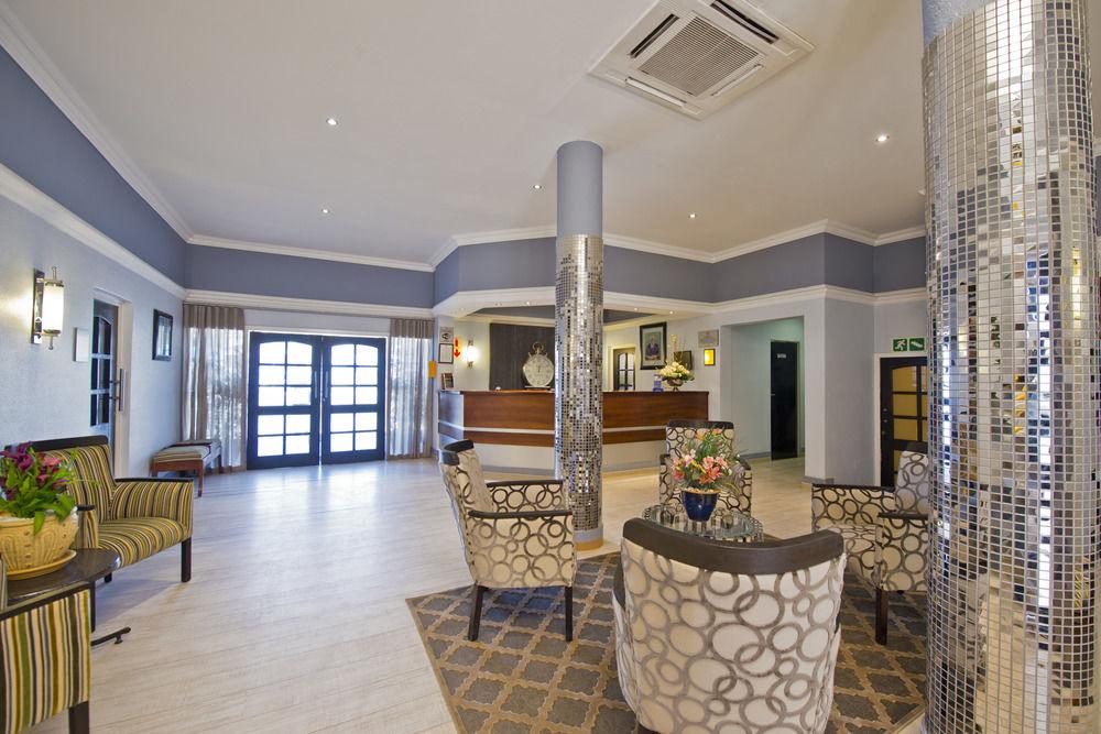 Hotel Thuringerhof Виндхук Экстерьер фото