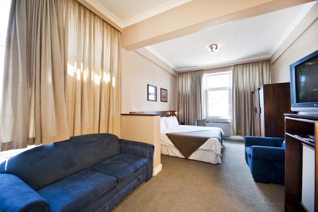 Hotel Thuringerhof Виндхук Экстерьер фото